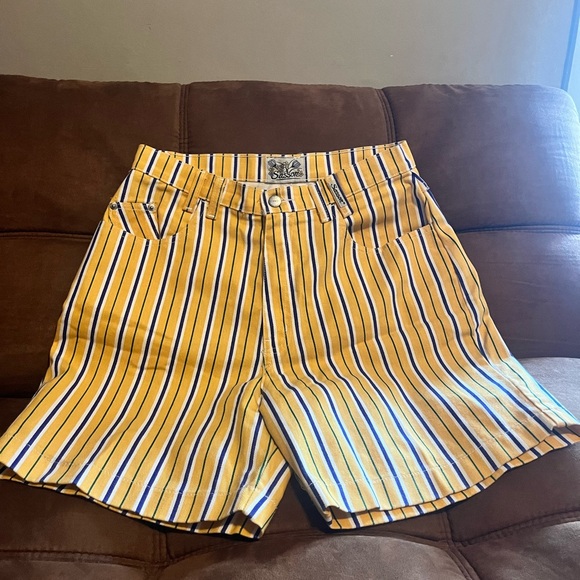 Sasson shorts - Picture 1 of 3